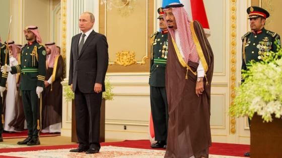العاهل السعودي يعتبر زيارة بوتين إلى المملكة فرصة لتوطيد العلاقات بين البلدين